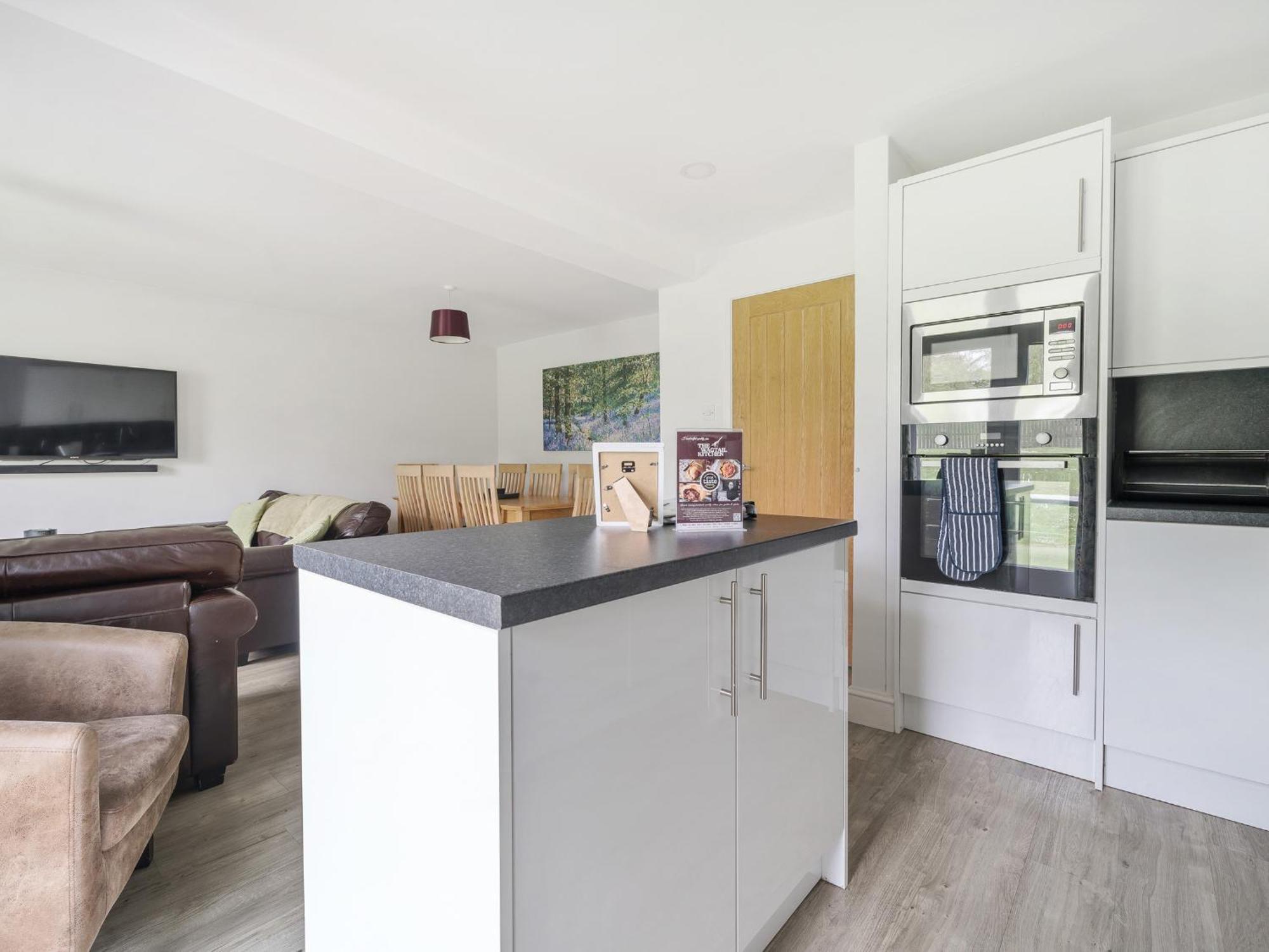 Yew - Woodland Cottages Bowness-on-Windermere Buitenkant foto
